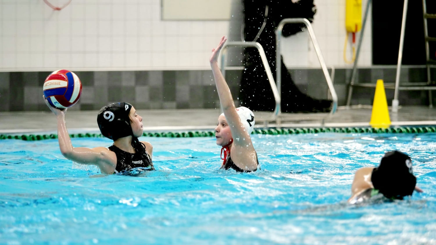 KARAKTERISTIEKEN EREDIVISIE B- & C- JEUGD | Waterpolo.nl